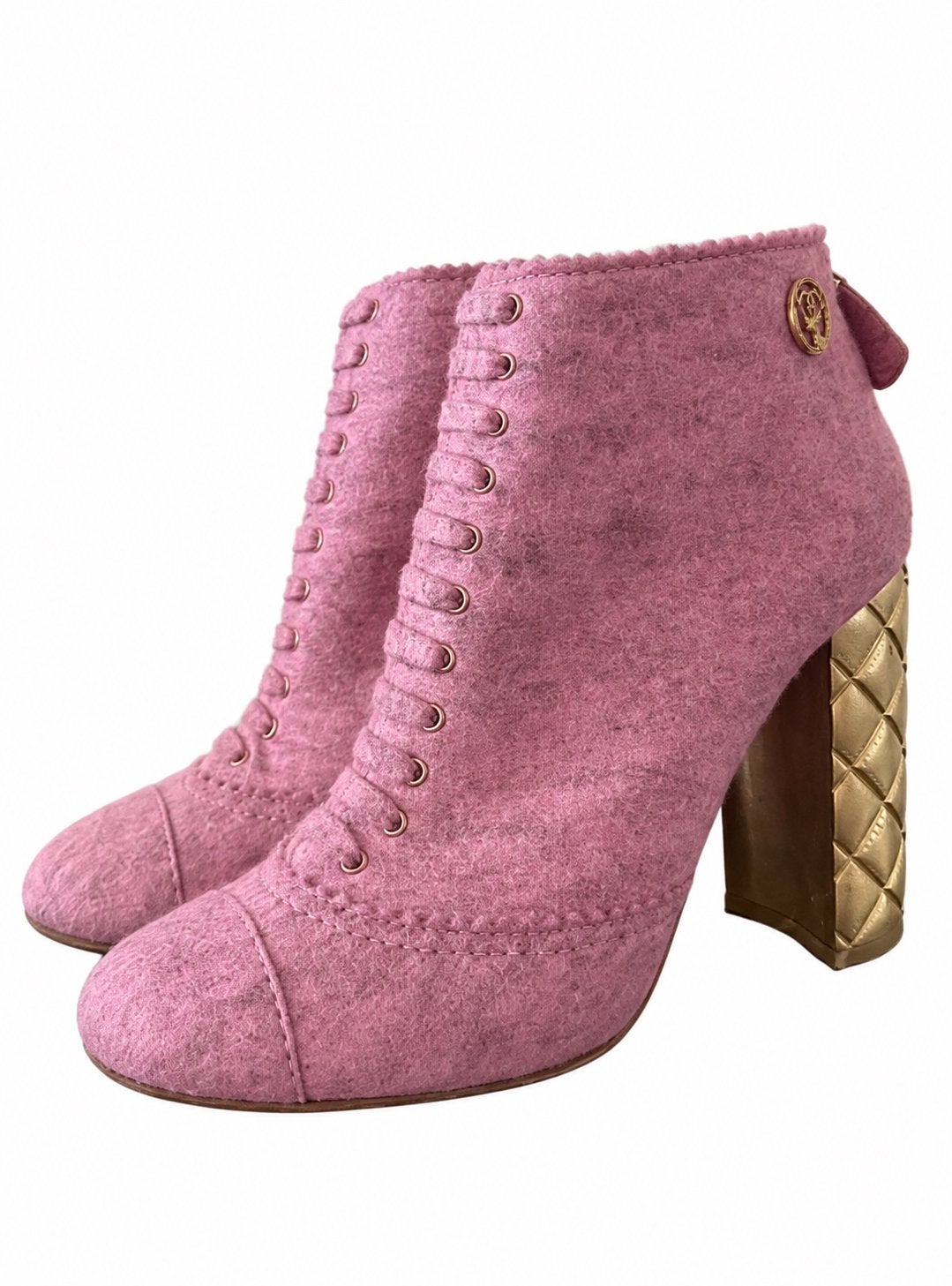 Chanel roze wollen enkellaarzen met gouden hakken, Chanel, Ophalen of Verzenden, Zo goed als nieuw, Roze