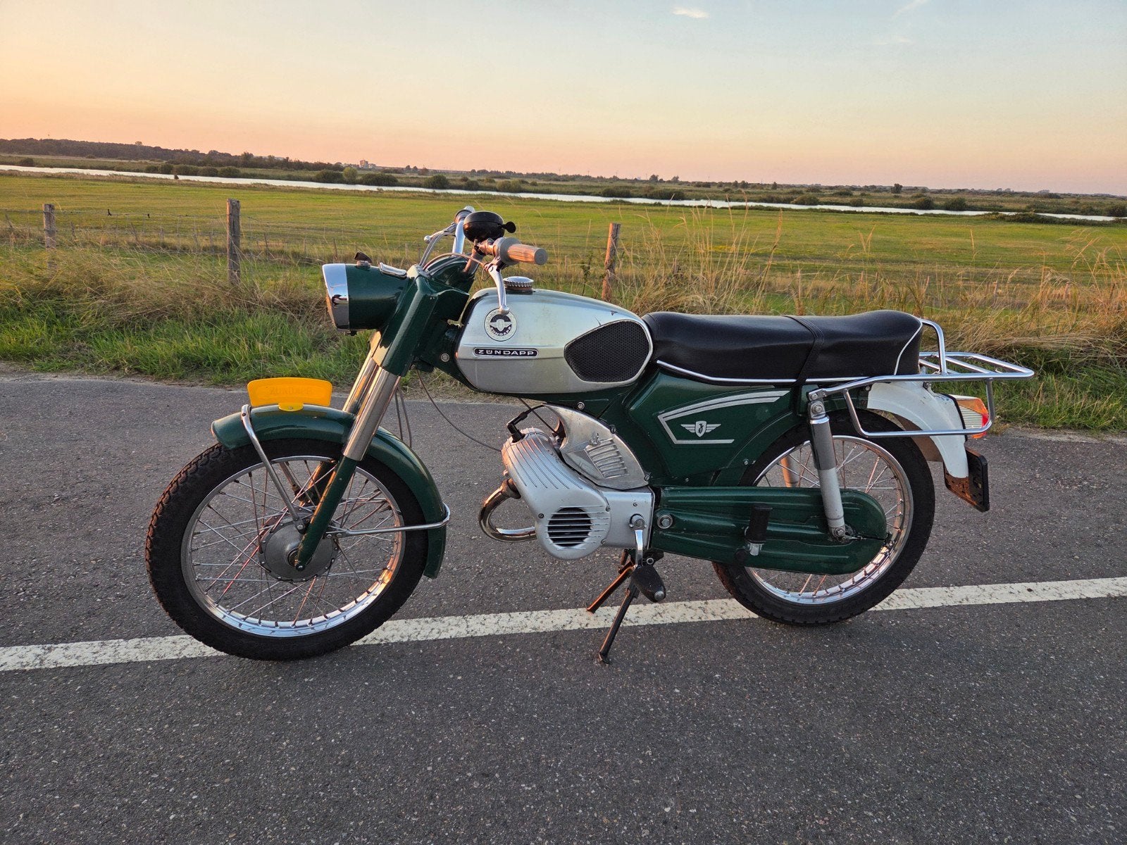 Zündapp 517 boswachter bromfiets met kenteken, Fietsen en Brommers, Ophalen, Gebruikt, Overige typen