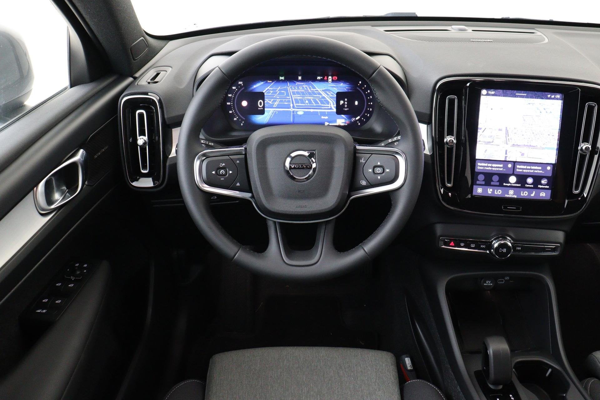 Volvo XC40 B3 (M-HYBRID) CORE BUSINESS EDITION -HARMAN/KARDO, Auto's, 12 maanden, Euro 6, 4 cilinders, 163 pk
