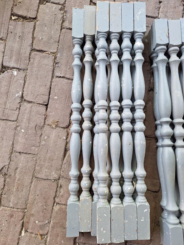 Gebruikte hardhouten balusters / spijlen 19x, Ophalen, Gebruikt, Overige typen, Minder dan 200 cm