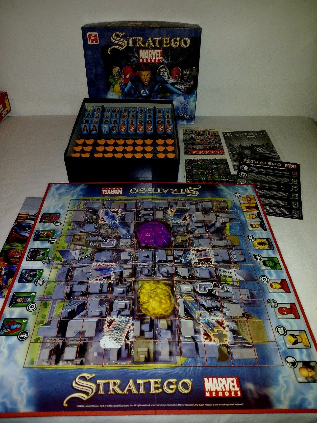 Stratego Marvel Heroes Bordspel - Compleet en in goede staat, Hobby en Vrije tijd, Een of twee spelers, Ophalen, Gebruikt, Jumbo