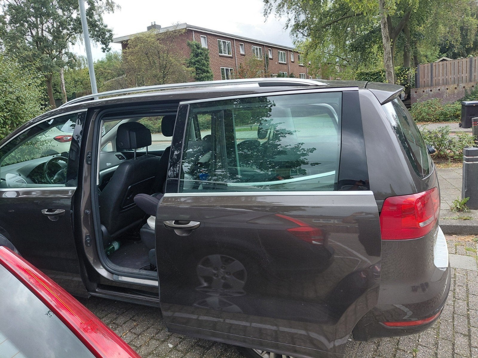 Volkswagen Sharan 2.0 TDI 103KW Dsg-6 2014 Grijs, 4 cilinders, 7 stoelen, Particulier, 1968 cc
