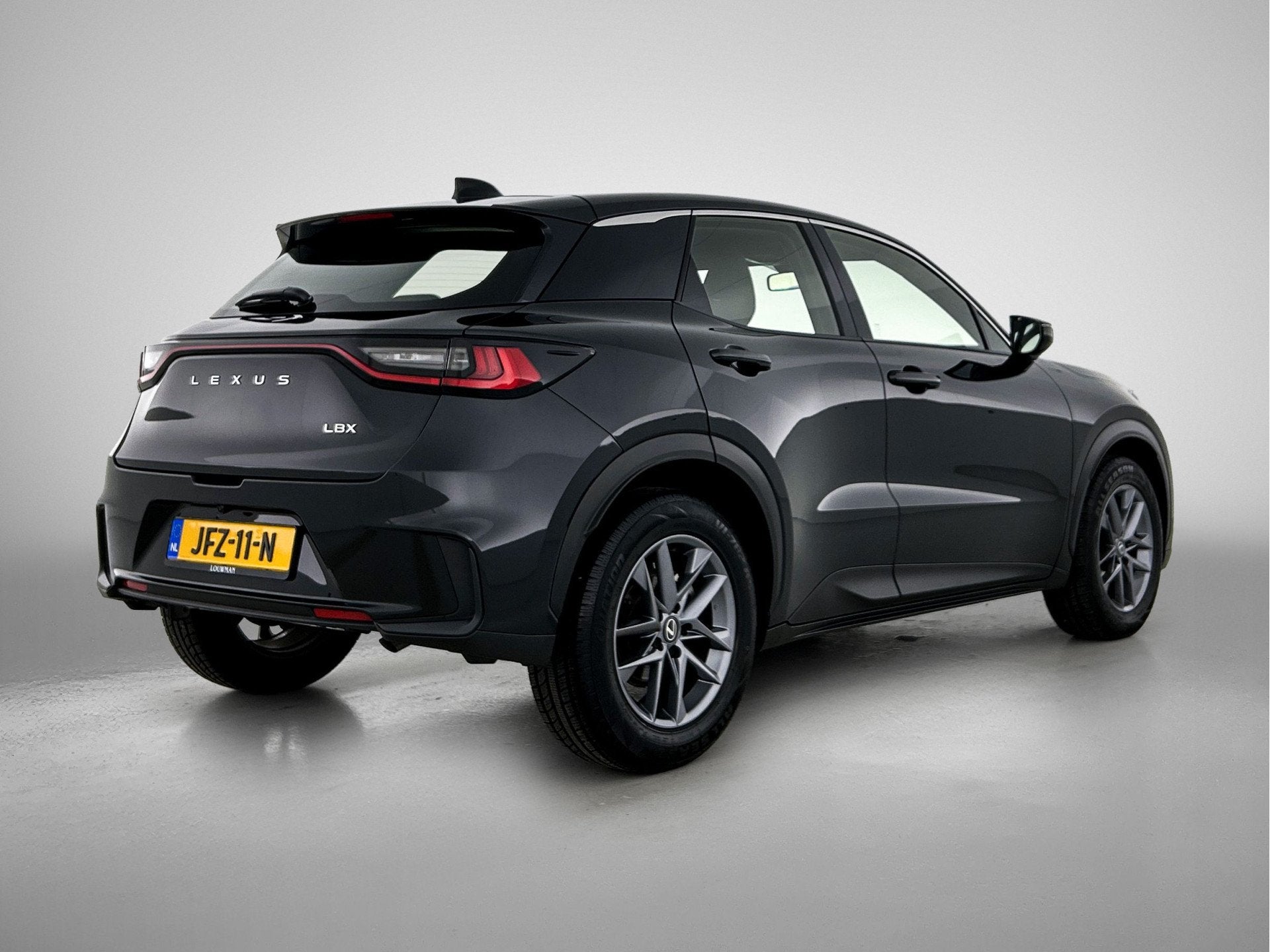Lexus LBX 2WD | BTW voertuig | Navigatie | Climate Control |, Auto's, Gebruikt, Zwart, Bedrijf, 650 kg