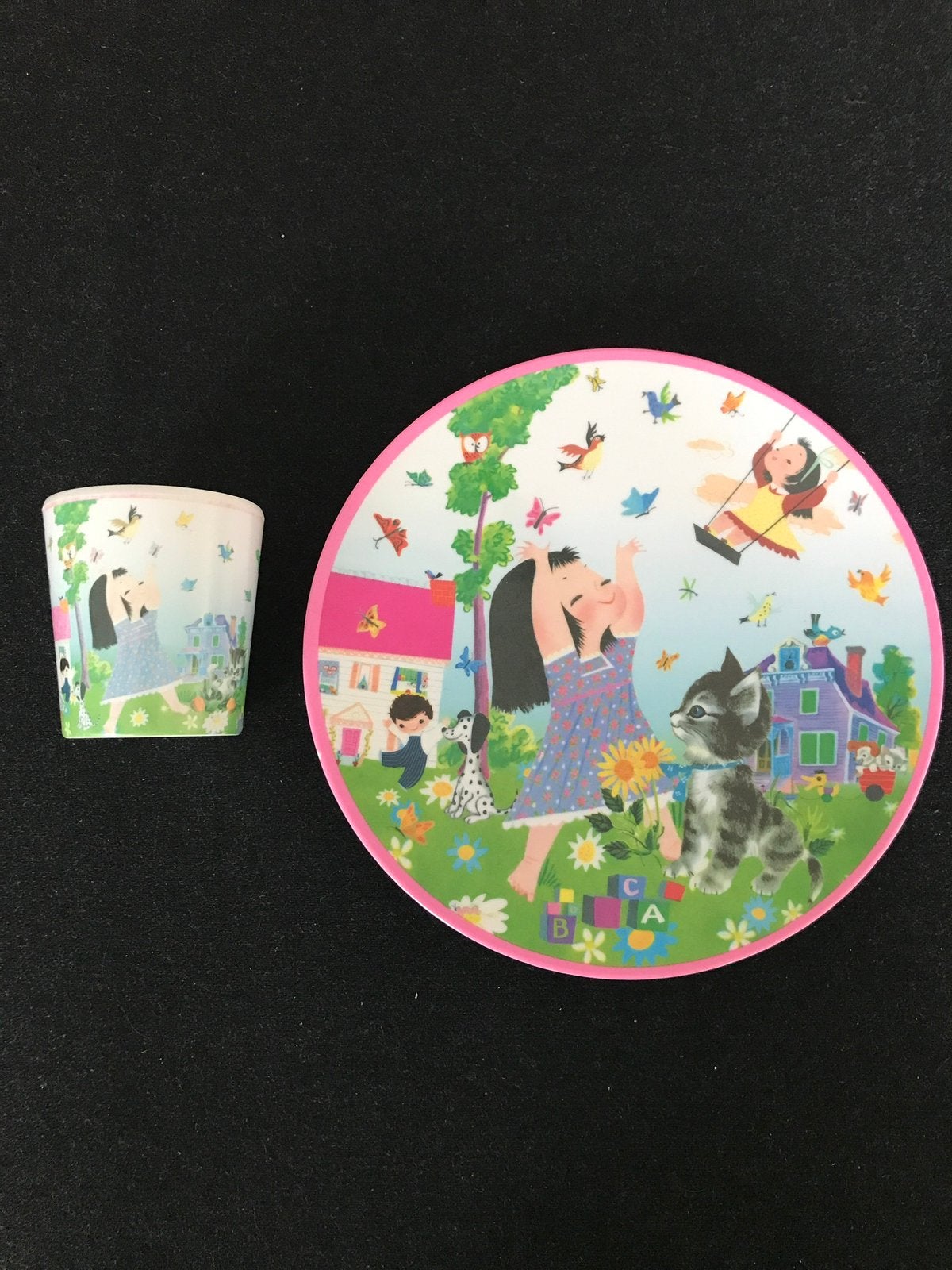 Veel borden bekers Camping etc. kleinkinderen etc, Huis en Inrichting, Keuken | Servies, Overige materialen, Ophalen of Verzenden