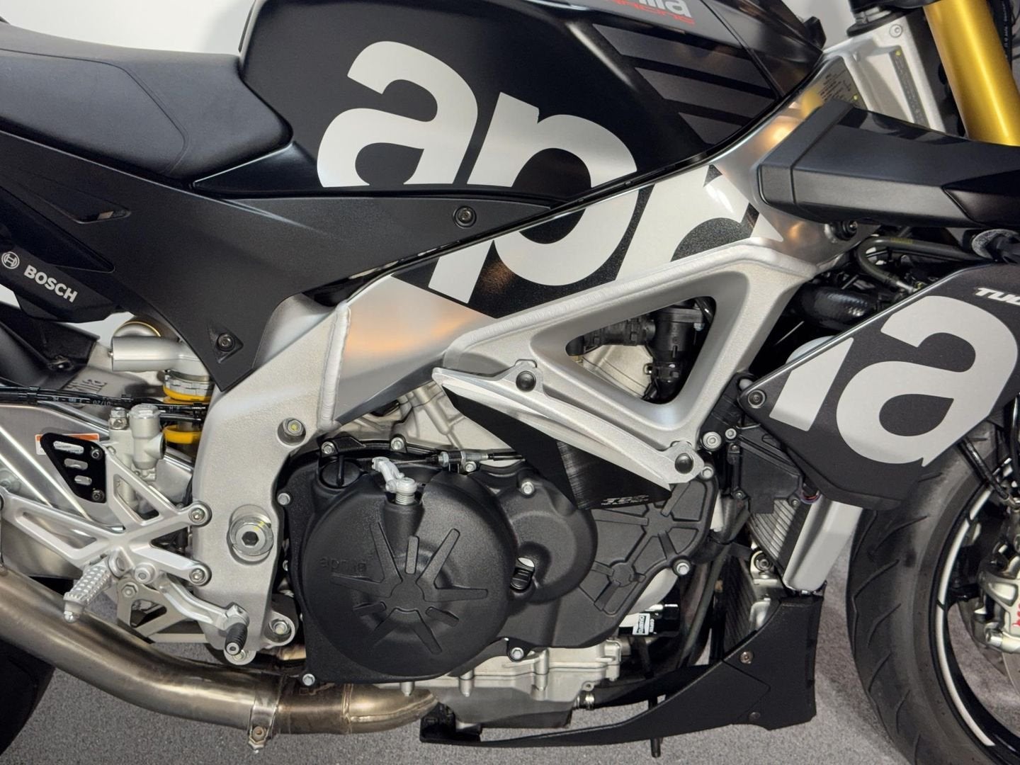 APRILIA TUONO V4 1100 RR (bj 2020), Motoren, Motoren | Aprilia, 1077 cc, 4 cilinders, Bedrijf, Onbekend