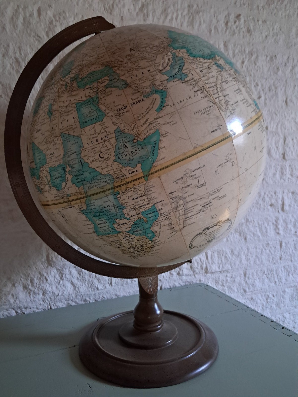 Oude globe vintage wereldbol, Ophalen of Verzenden