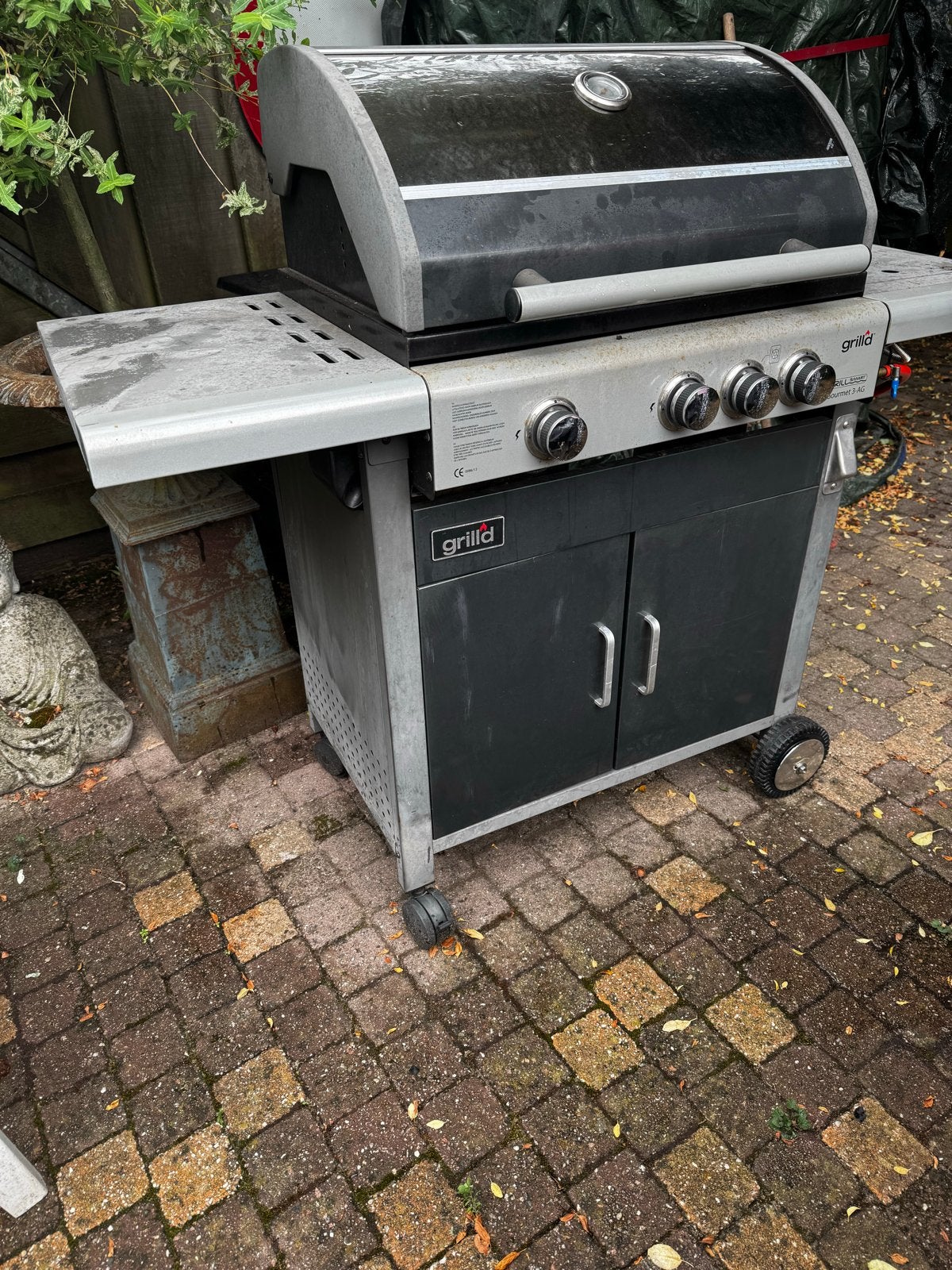 Grillid gasbarbecue met zijbrander, Ophalen, Gebruikt
