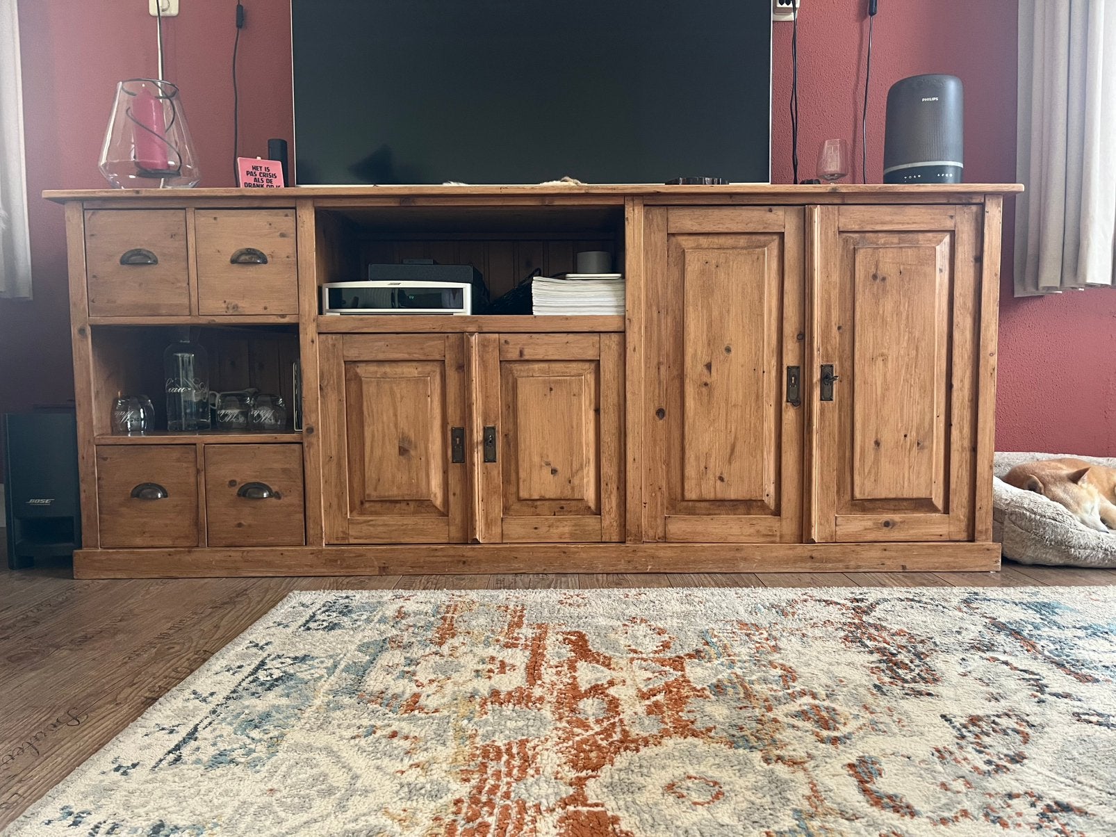 Massief houten tv-meubel / dressoir met lades en deuren, Gebruikt, Met deur(en), Ophalen of Verzenden, 200 cm of meer