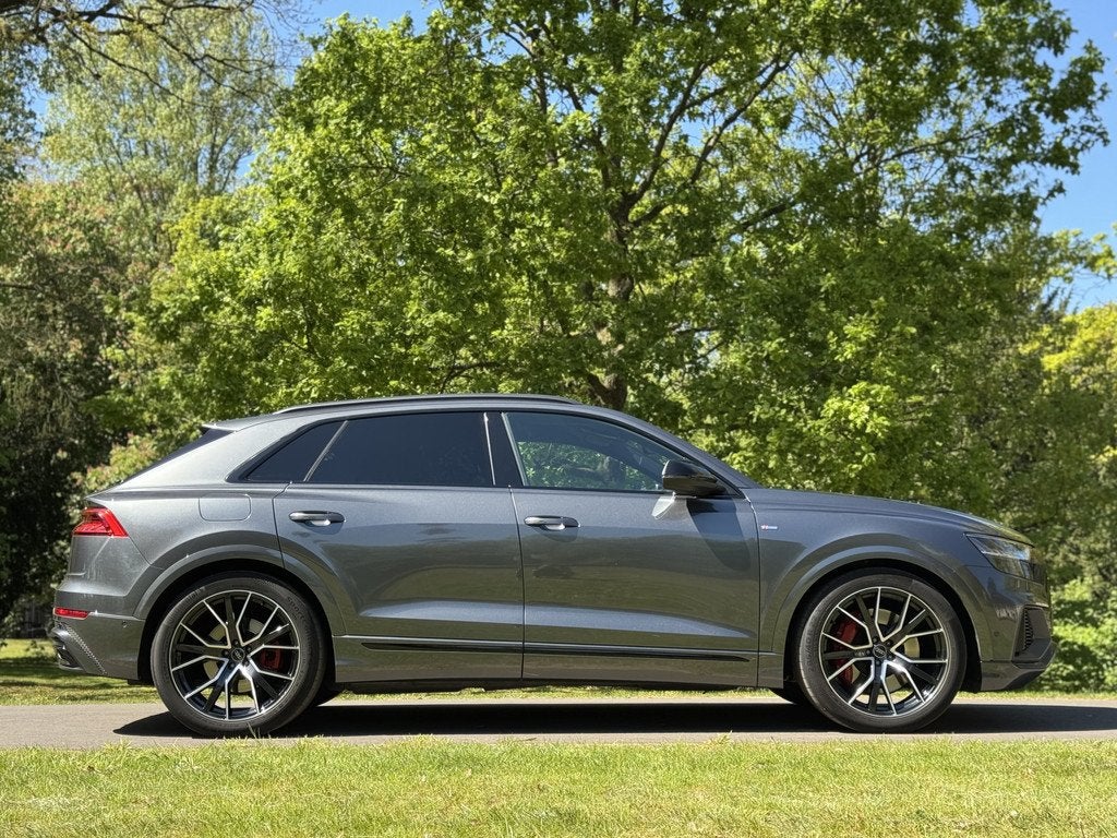 Audi Q8 55 TFSI e quattro Pro Line S Line HUD B&O (bj 2021), Auto's, Audi, Automaat, Gebruikt, 2995 cc, Plug-in hybride