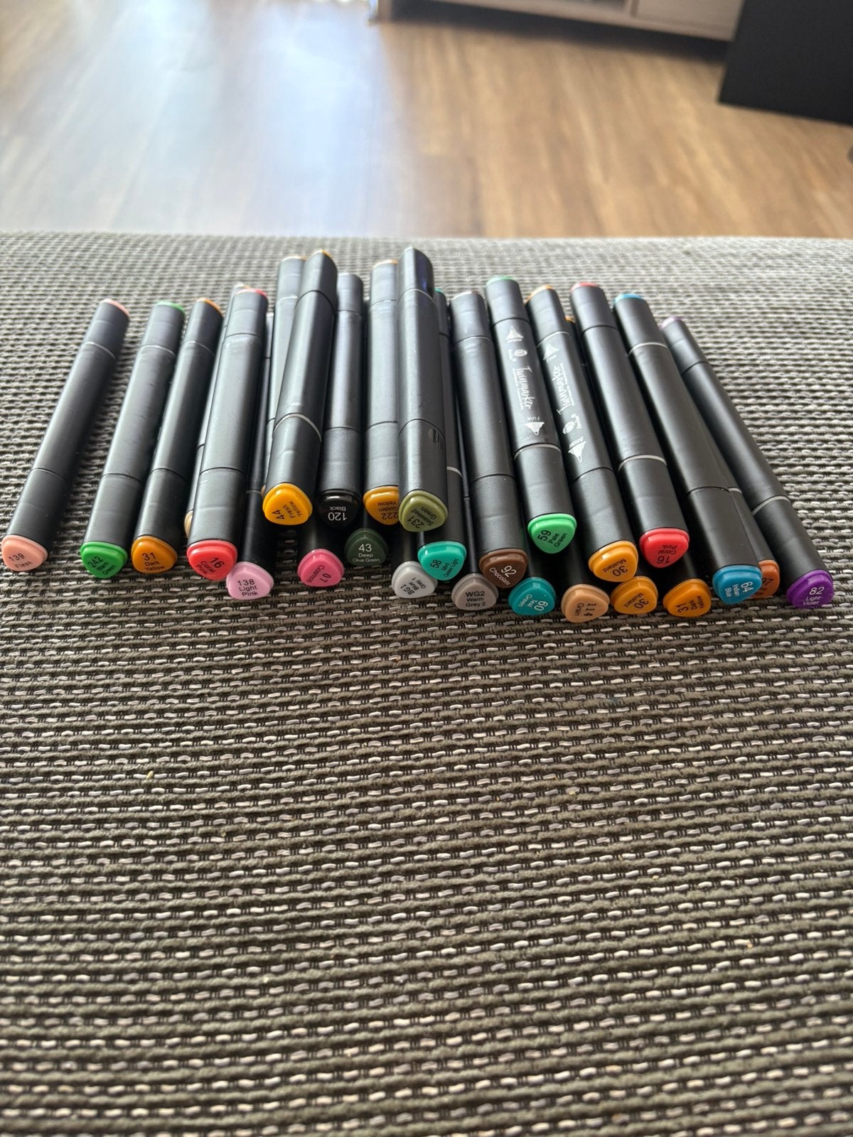Alchol markers action driehoek, Hobby en Vrije tijd, Tekenen, Ophalen of Verzenden, Zo goed als nieuw, Potlood of Stift