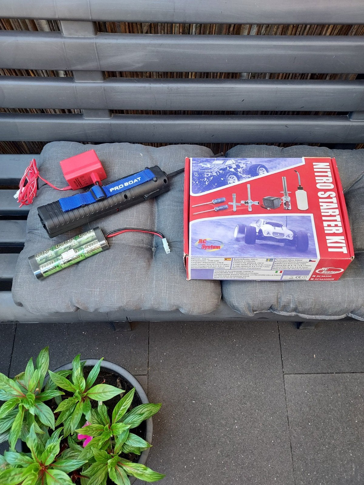 Rc boot/ auto start set!!, Hobby en Vrije tijd, Modelbouw | Boten en Schepen, Ophalen of Verzenden, Zo goed als nieuw, Groter dan 1:32