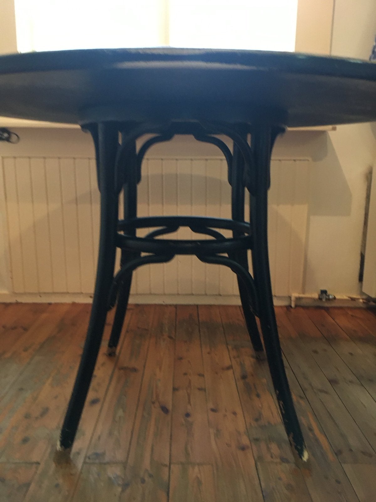 Thonet Bistro Tafel met Beukenhouten Onderstel, Huis en Inrichting, Ophalen