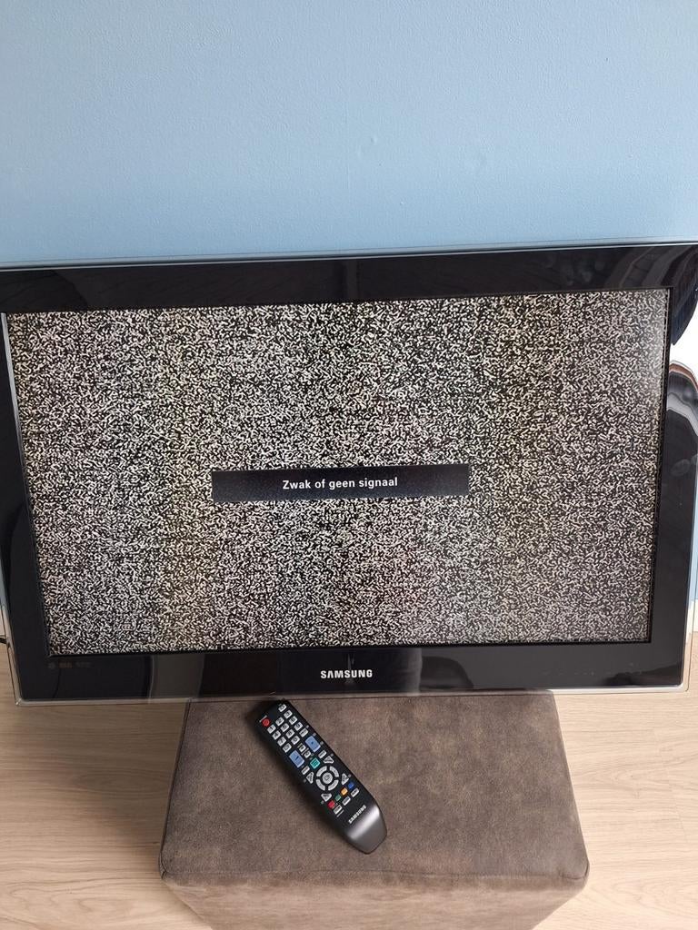 Samsung TV 2009 met muurbeugel - Weinig gebruikt, Gebruikt, LCD, Ophalen of Verzenden, Samsung