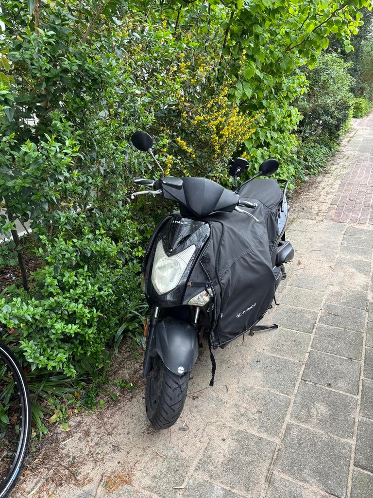 Kymco Agility 50cc (2013) – Goed onderhouden, Fietsen en Brommers, Scooters | Kymco, Ophalen, Gebruikt, Maximaal 45 km/u, 50 cc
