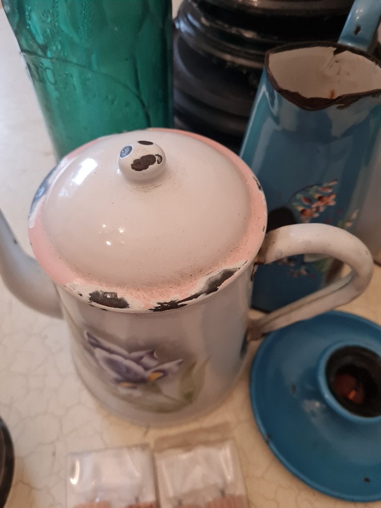 Zeer oude emaille pot met roze rand foto 1 t/m 3, Ophalen of Verzenden