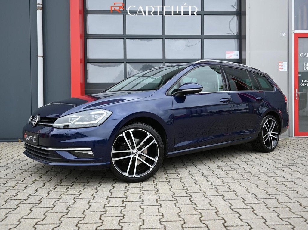 Volkswagen Golf Variant 1.5 TSI Highline Business R | Alcant, Euro 6, 4 cilinders, Blauw, Alcantara