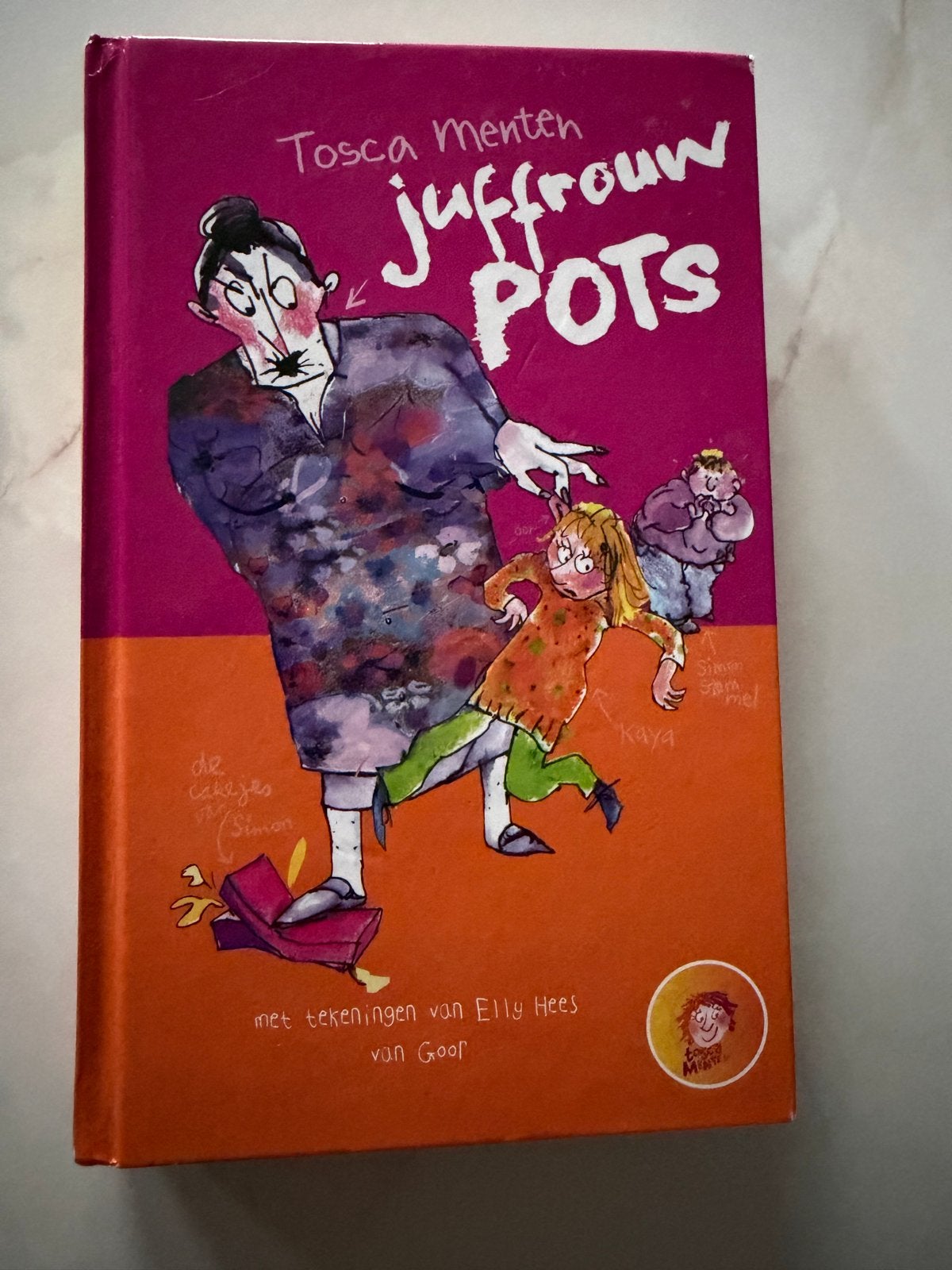 Juffrouw Pots - Tosca Menten (Kinderboek), Ophalen of Verzenden, Gelezen, Fictie