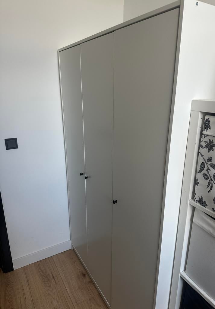 SNEL WEG! IKEA kledingkast met 3 deuren te koop (KLEPPSTAD), Ophalen, Zo goed als nieuw, 50 tot 75 cm, 150 tot 200 cm
