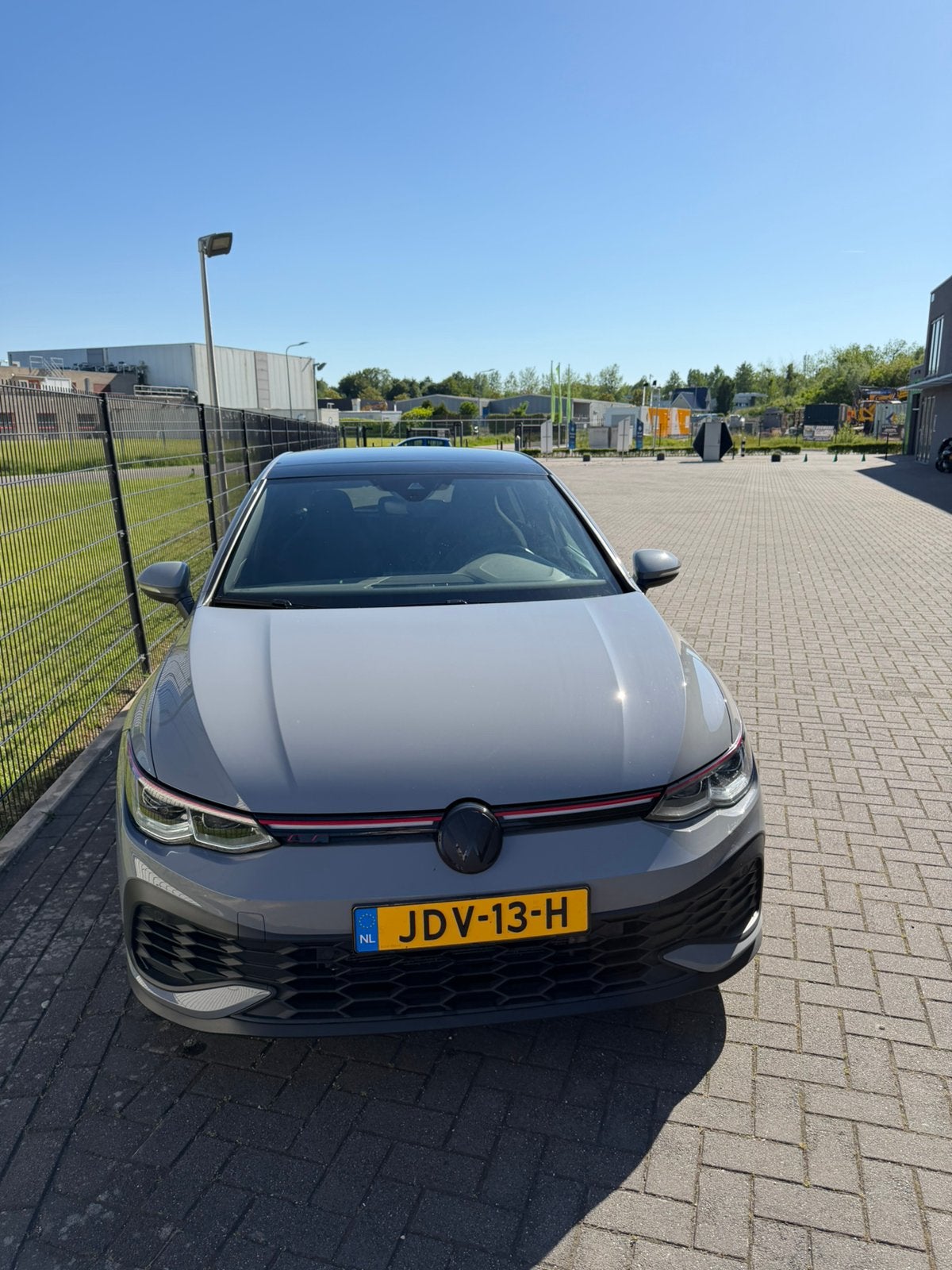Volkswagen Golf 2.0 GTI clubsport 2022 Grijs, Auto's, 4 cilinders, 1984 cc, 14 km/l, 301 pk