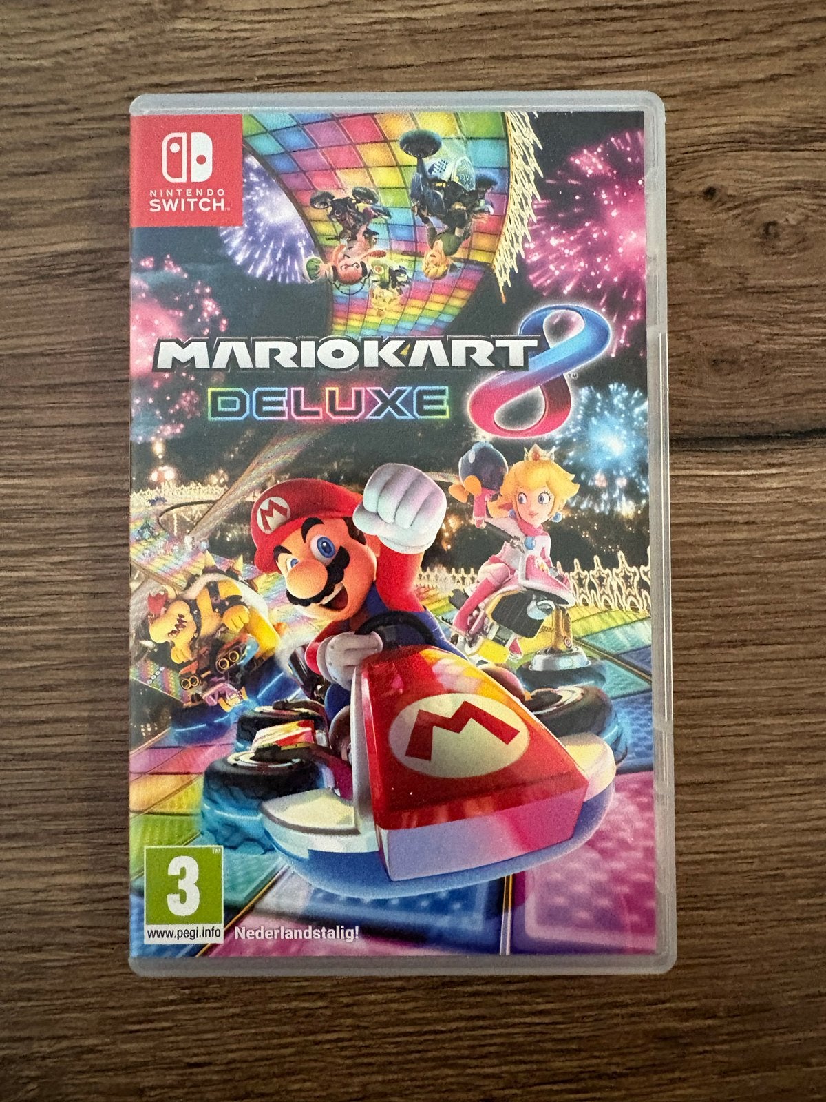Mario Kart 8 Deluxe - Nintendo Switch, Spelcomputers en Games, Games | Nintendo Switch, Ophalen, Racen en Vliegen, Eén computer