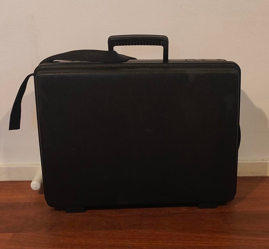 Delsey aktetas, Sieraden, Tassen en Uiterlijk, Koffers, Ophalen, Leer, Minder dan 50 cm