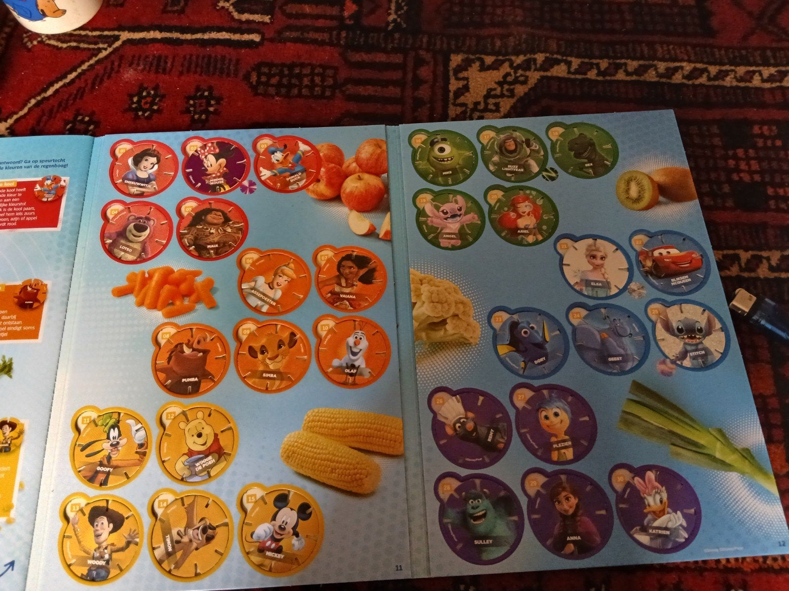 Compleet Disney Diskeyz verzamelalbum met alle plaatjes, Ophalen of Verzenden, Overige figuren, Zo goed als nieuw, Papier, Kaart of Schrift
