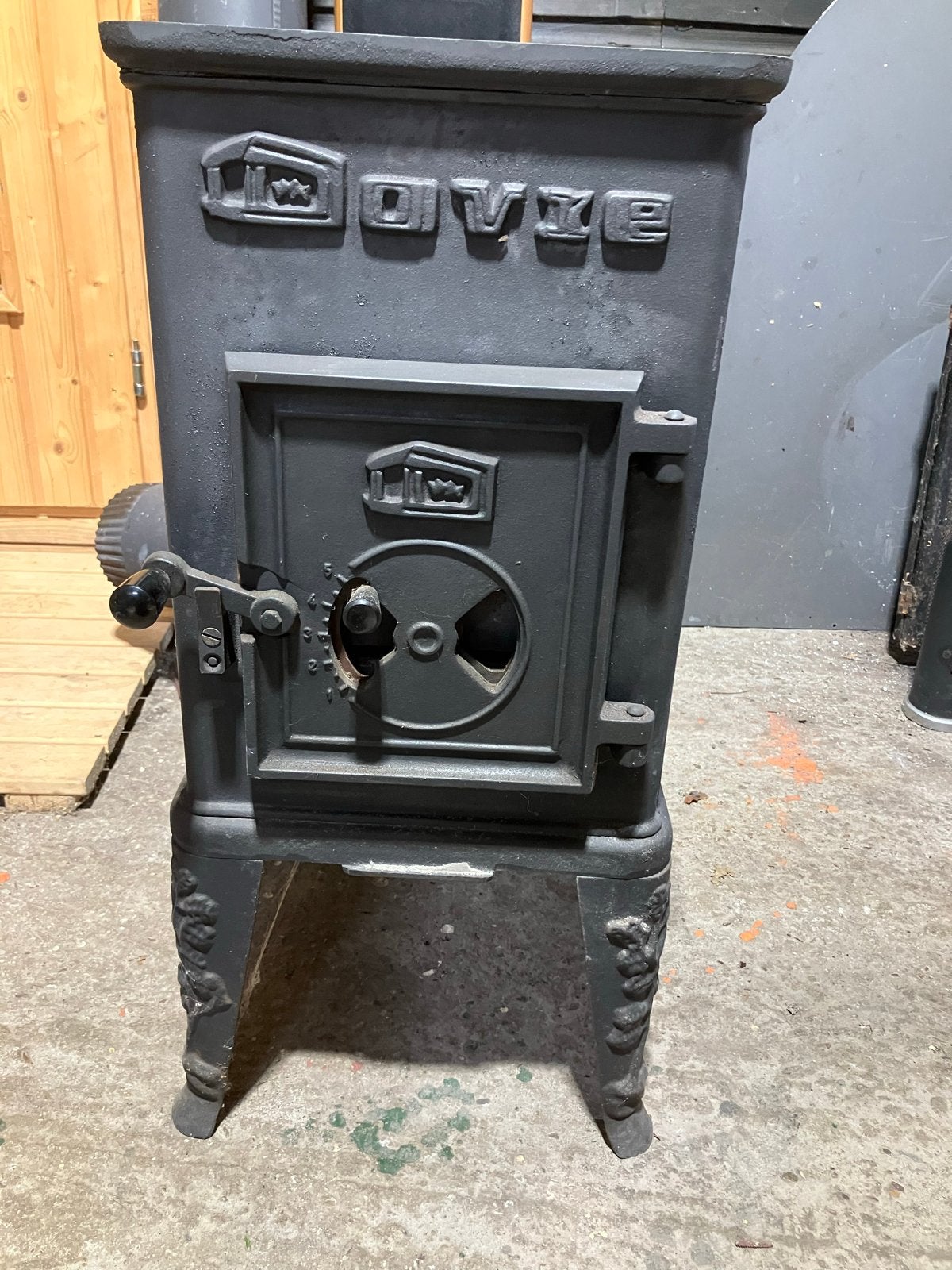Dovre 600 Houtkachel - Klassiek en Robuust, Huis en Inrichting, Ophalen, Gebruikt, Houtkachel, Vrijstaand