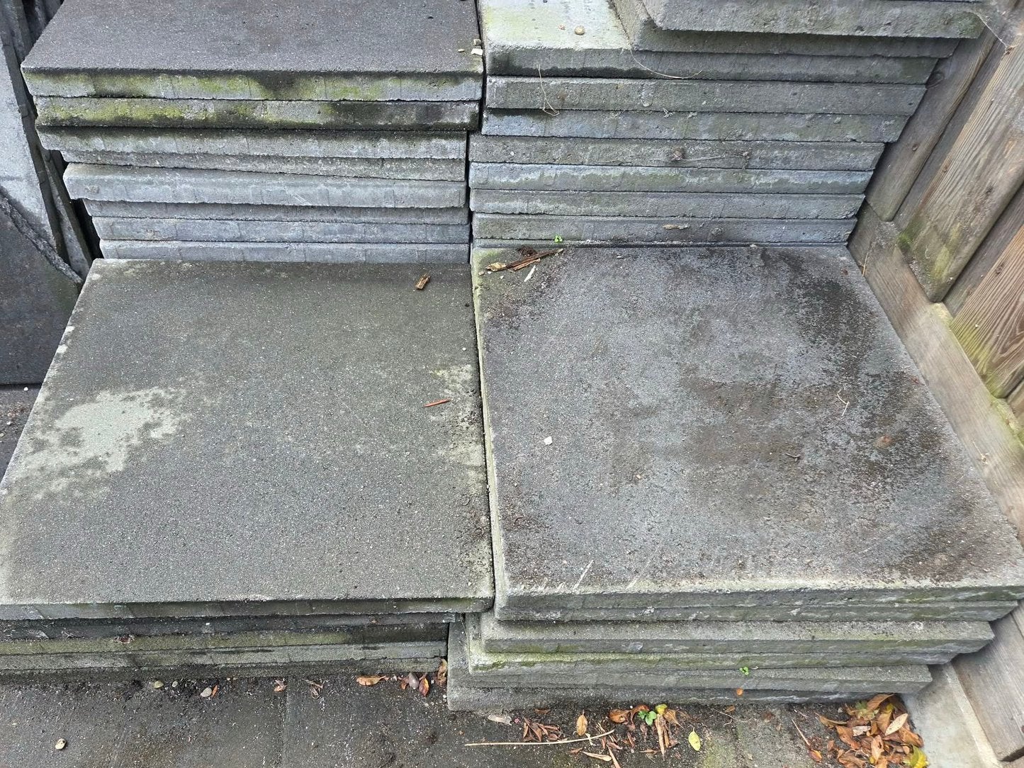 40x Antraciet betontegels 60x60 +Opsluitband & snijtegels, Ophalen, Zo goed als nieuw, 10 m² of meer, Beton