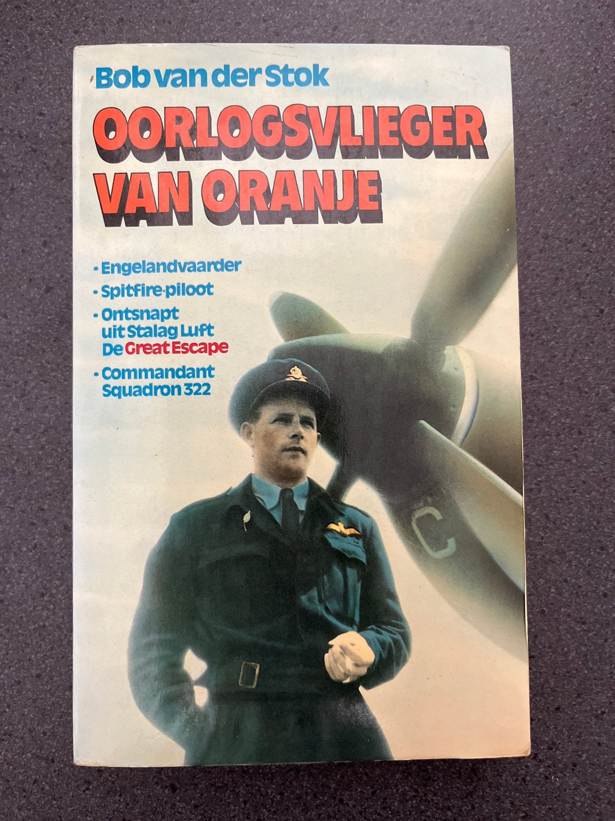 Oorlogsvlieger van Oranje - Bob van der Stok, Ophalen of Verzenden, Tweede Wereldoorlog, Gelezen, Luchtmacht