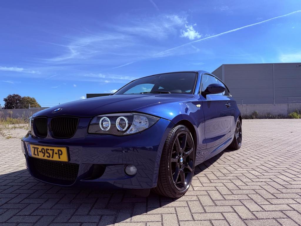 BMW 1-Serie 2.0 118I 3DR 2009 Blauw, Auto's, 1-Serie, Achterwielaandrijving, 1995 cc, 1200 kg