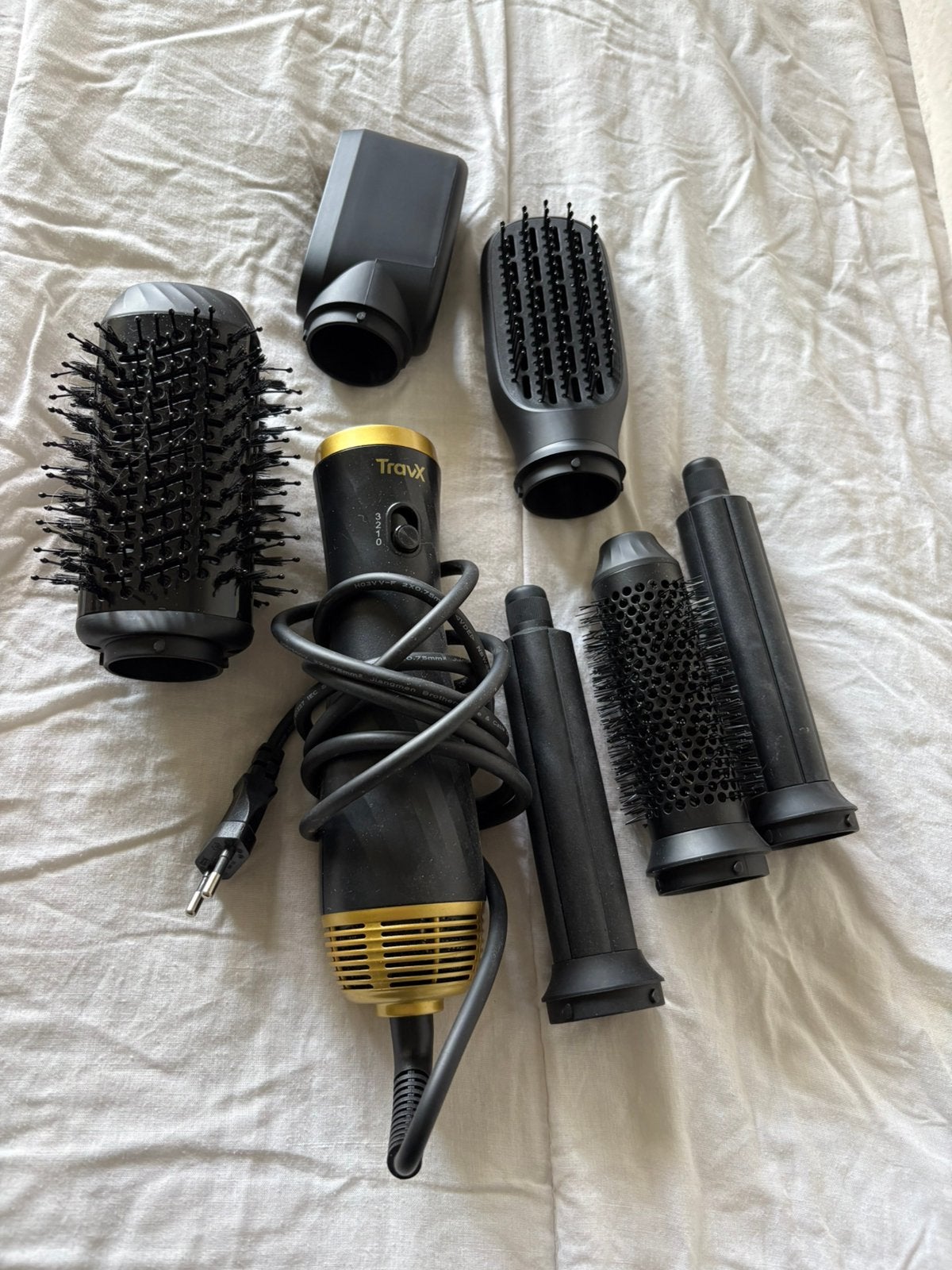 TravX 5-in-1 Föhnborstel Set met Opbergtas, Ophalen, Zo goed als nieuw, Haarverzorging