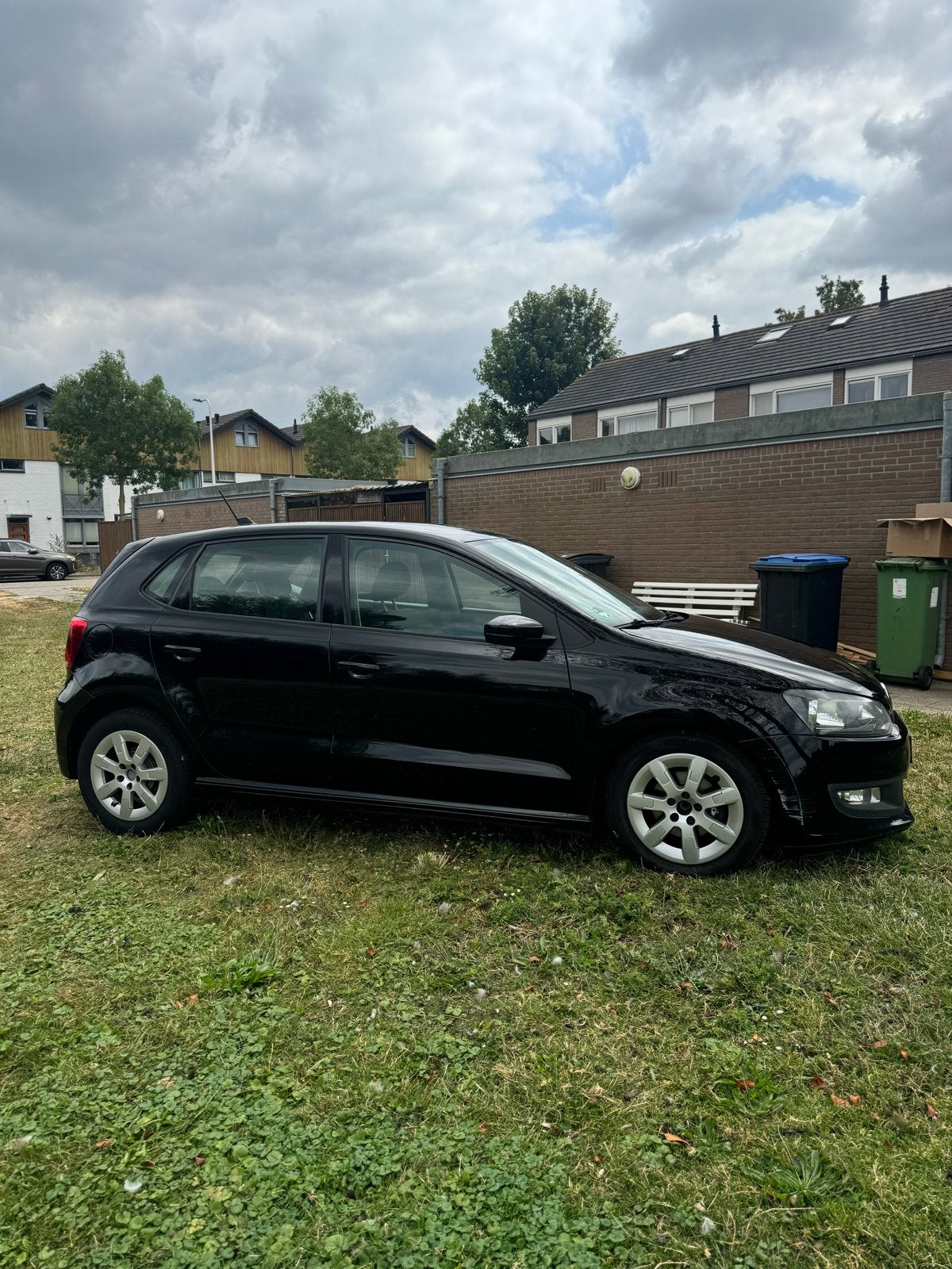 Volkswagen Polo 1.2 TDI 55KW BM 2011 Zwart, Auto's, Voorwielaandrijving, 74 pk, 1199 cc, 96 €/maand