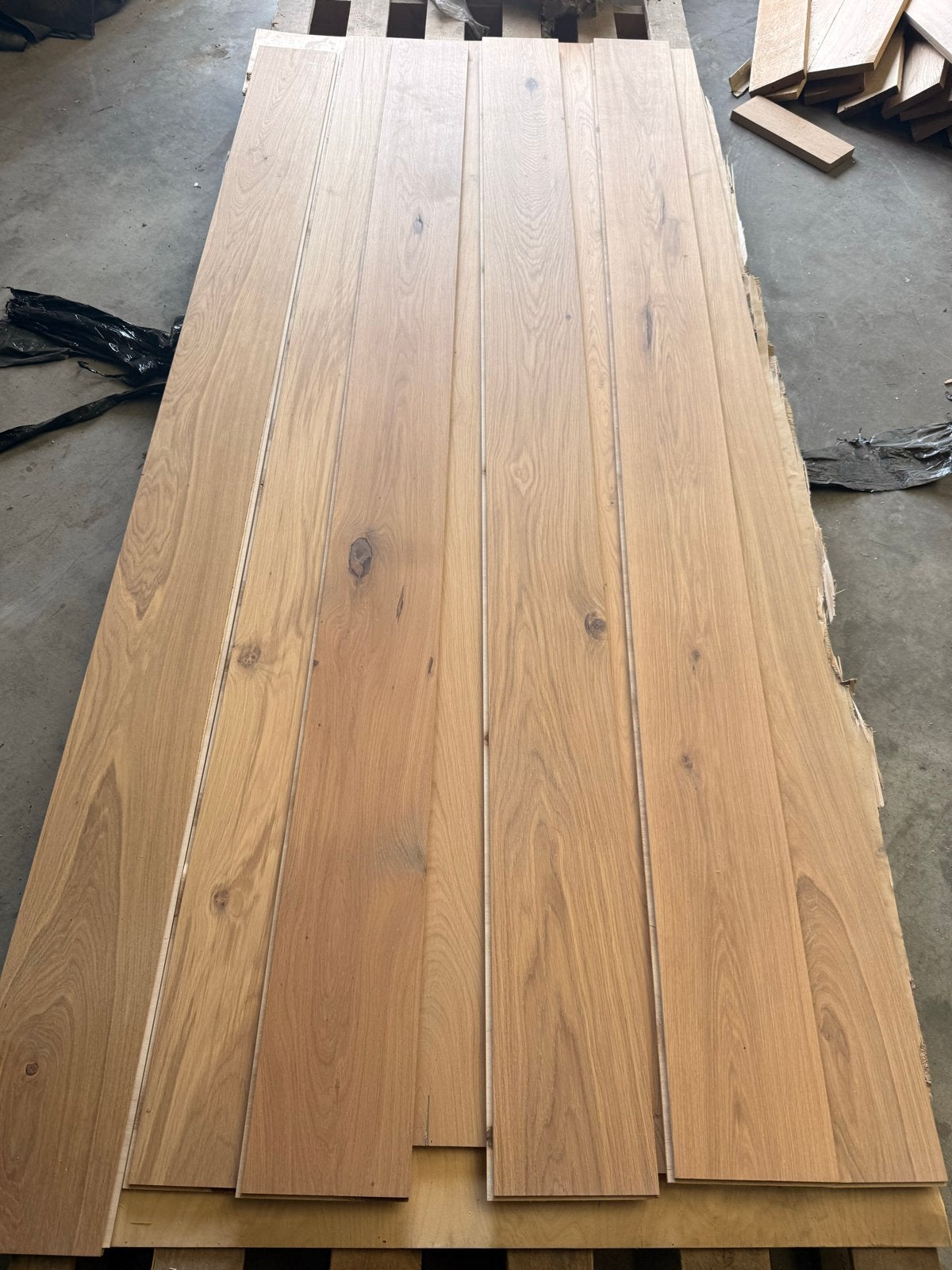 Eiken duo vloerdelen 12+3 rustiek 180x2400 - 8 planken, Ophalen, Nieuw, Vloerdelen of -planken, Minder dan 5 m²