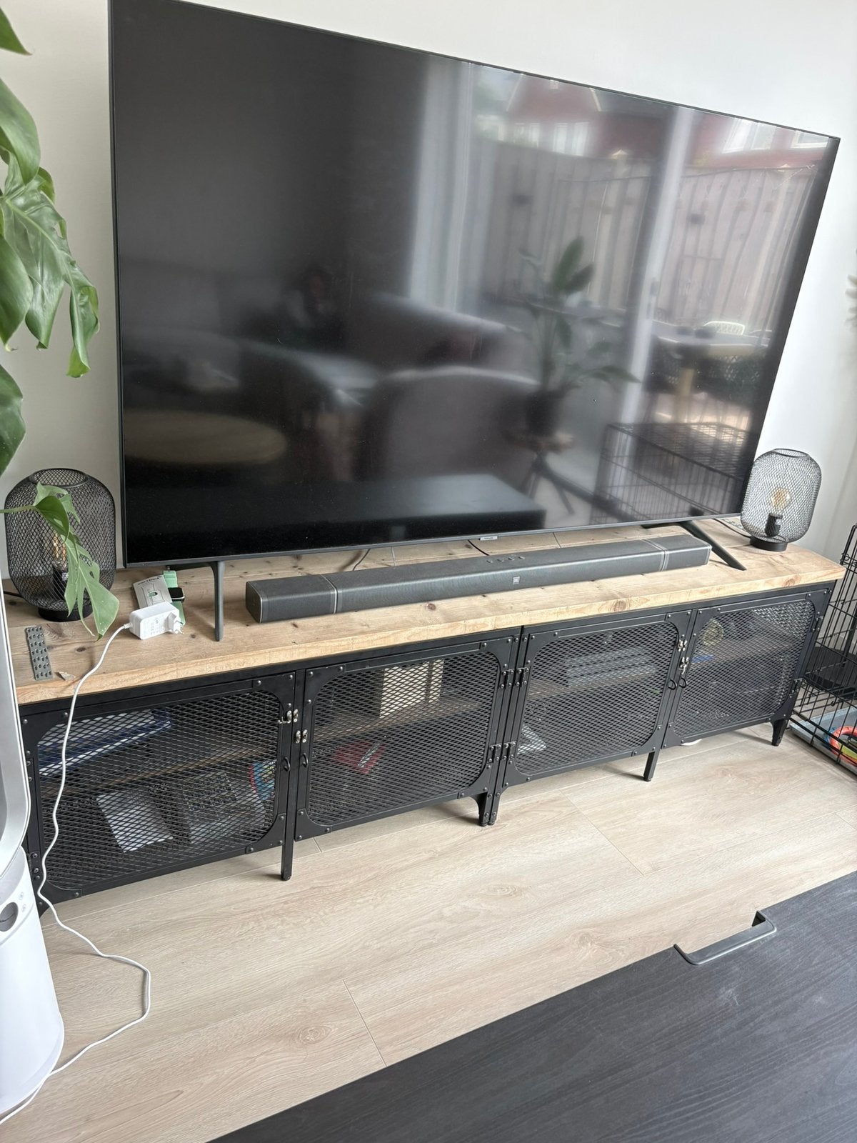 Tv kast Ikea, Ophalen, 150 tot 200 cm, Zo goed als nieuw, Minder dan 100 cm