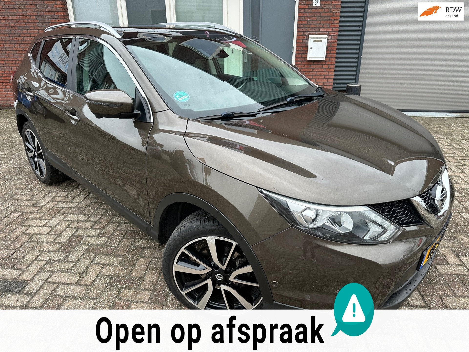 Nissan Qashqai 1.2 Tekna / Pano / 360 Camera / Leder / Navi, Auto's, Nissan, Gebruikt, 4 cilinders, 116 pk, Bedrijf
