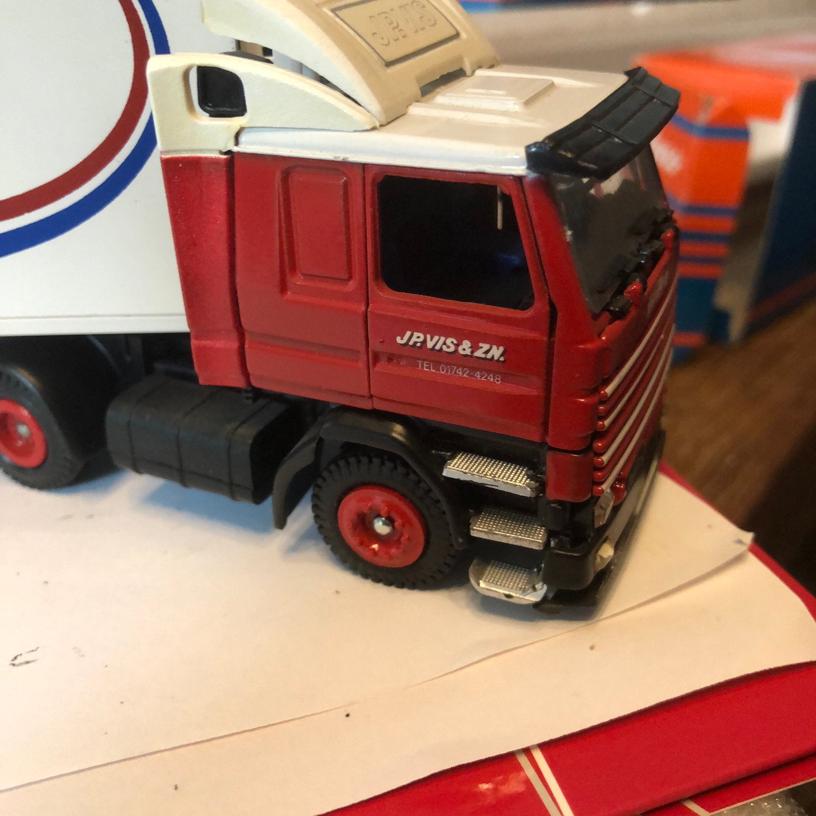 TEKNO SCANIA 143M V8 met KOELTRAILER van JP.VIS& ZN., Ophalen of Verzenden, Zo goed als nieuw, Bus of Vrachtwagen, Tekno