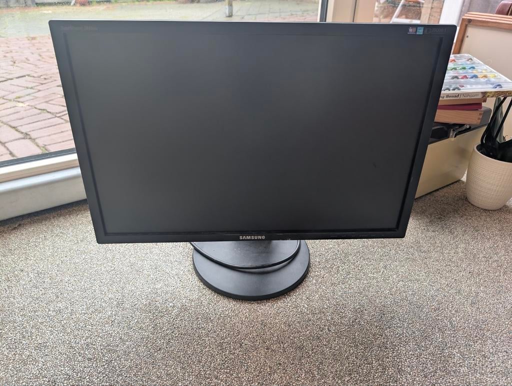 Asus 2443BW 24 inch monitor - Gaat niet altijd aan., Ophalen, Niet werkend, Asus