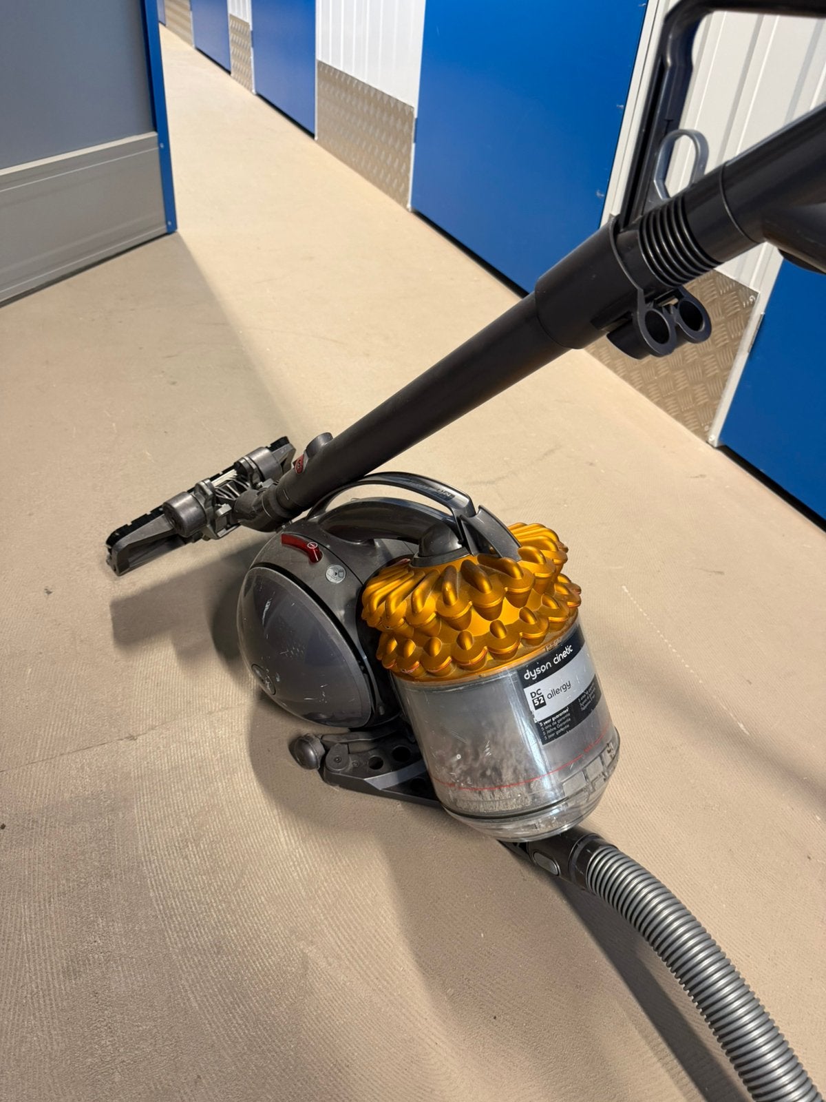 Dyson Cinetic DC52 Allergy Stofzuiger, Witgoed en Apparatuur, Stofzuigers, Gebruikt, Sledestofzuiger, Dyson, 1200 tot 1600 watt