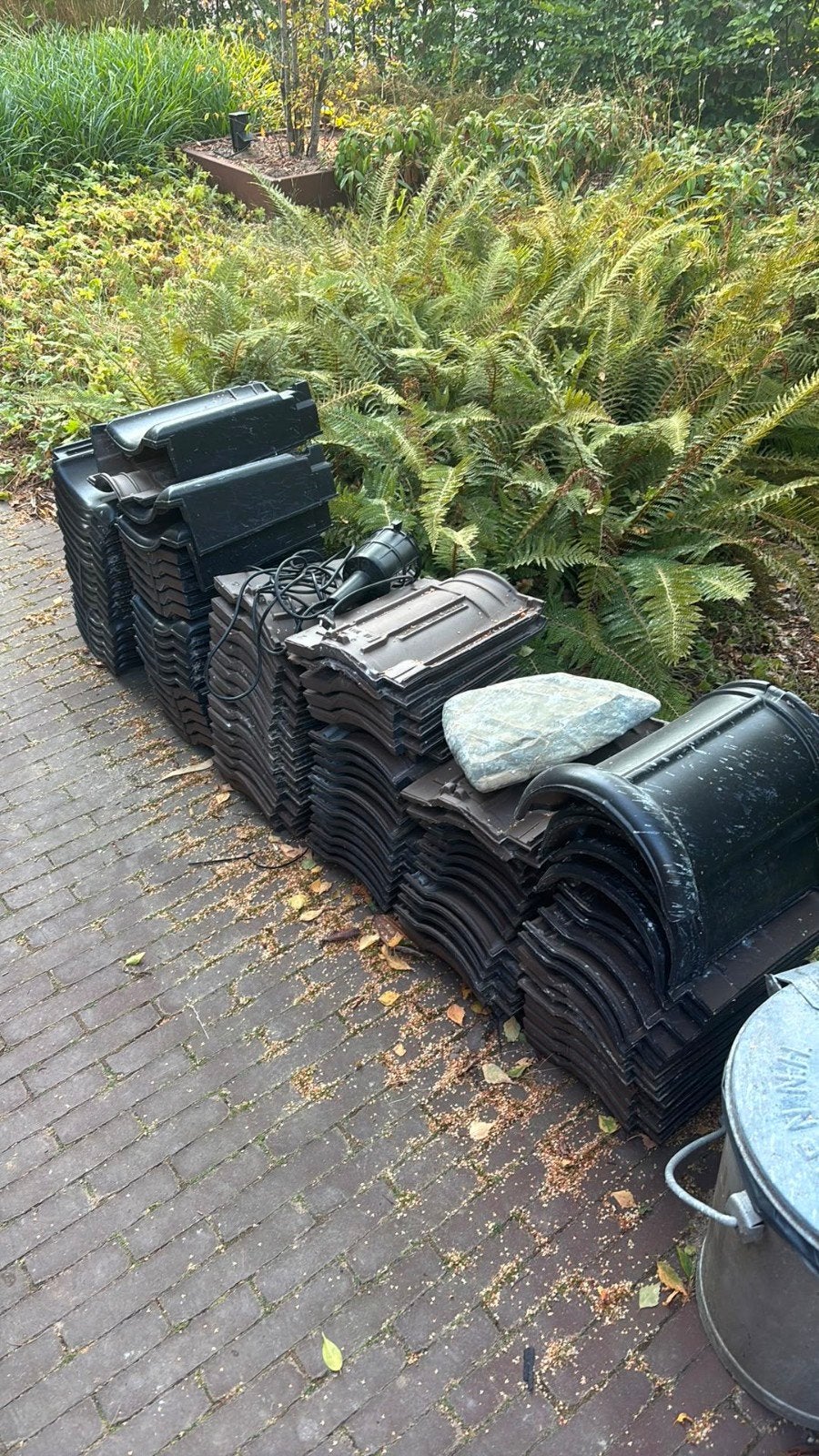 160 stuks Monier VH-V Zwart Glazura Keramische Dakpannen, Ophalen, Gebruikt, Steen of Klei, Zwart