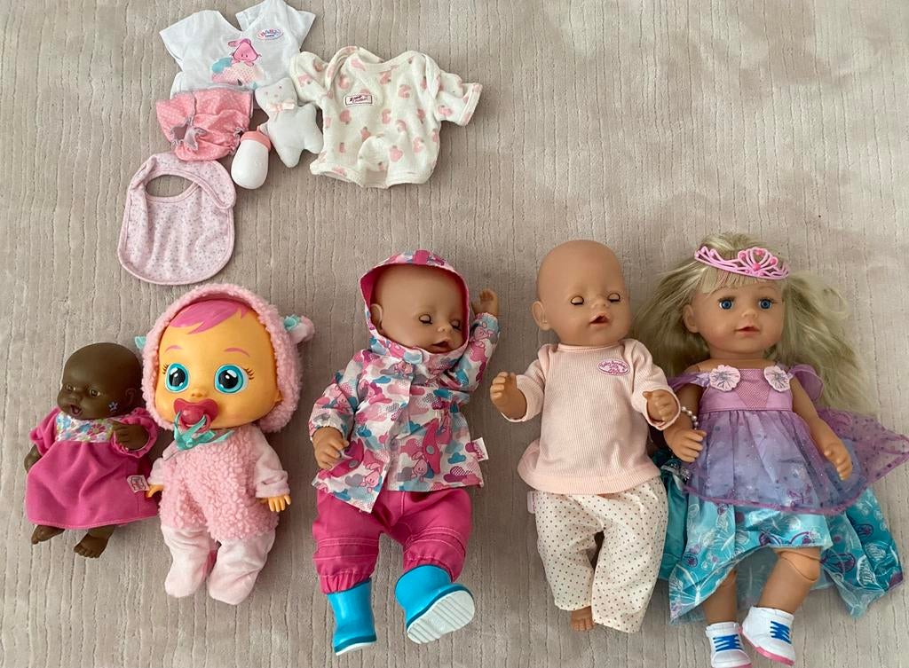 Baby born 3x - cry baby 1x kleine getinte pop 1x, Kinderen en Baby's, Speelgoed | Poppen, Ophalen of Verzenden, Zo goed als nieuw