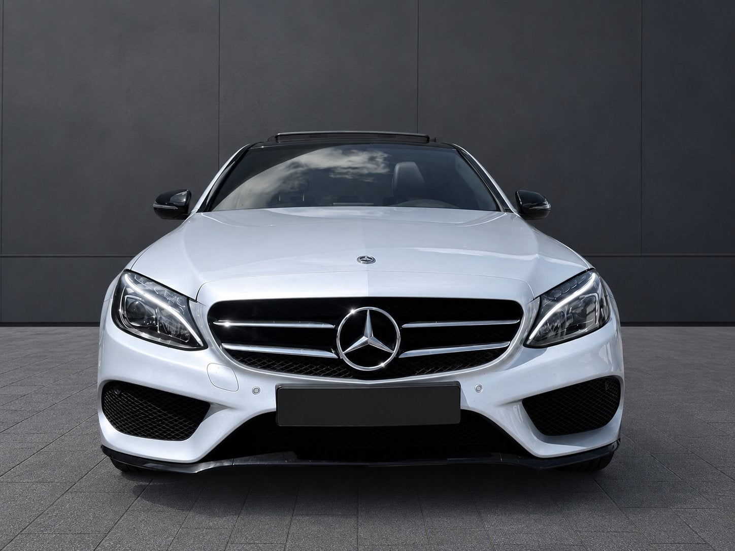 Mercedes-Benz 180 AMG Night Pakket l Pano l Keyles l Camera, Automaat, 1800 kg, Particulier, Sedan