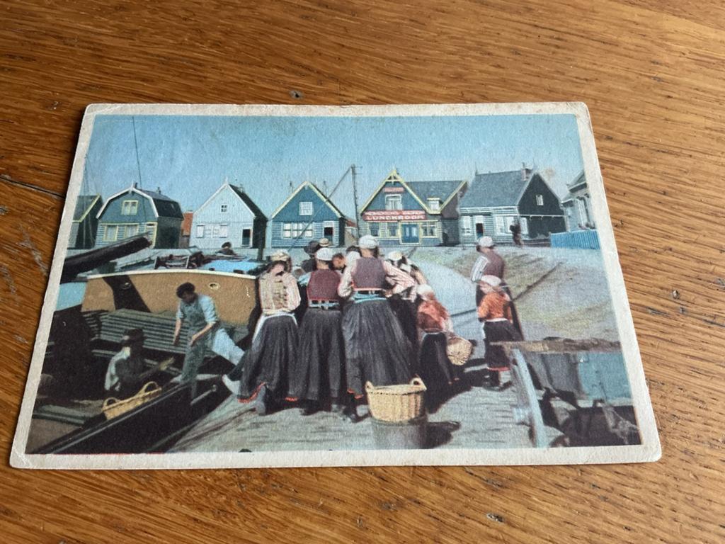 O177 Marken haven klederdracht, Ophalen of Verzenden, Voor 1920, Noord-Holland