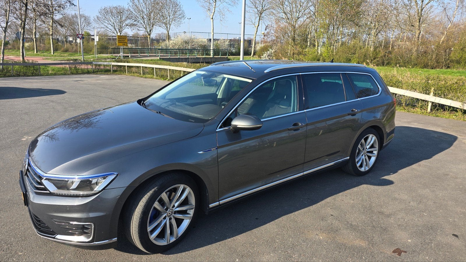 Volkswagen Passat 1.4 TSI 160KW GTE Phev VAR Dsg6 2016 Grijs, Auto's, 156 pk, 1600 kg, 93 €/maand, Zilver of Grijs