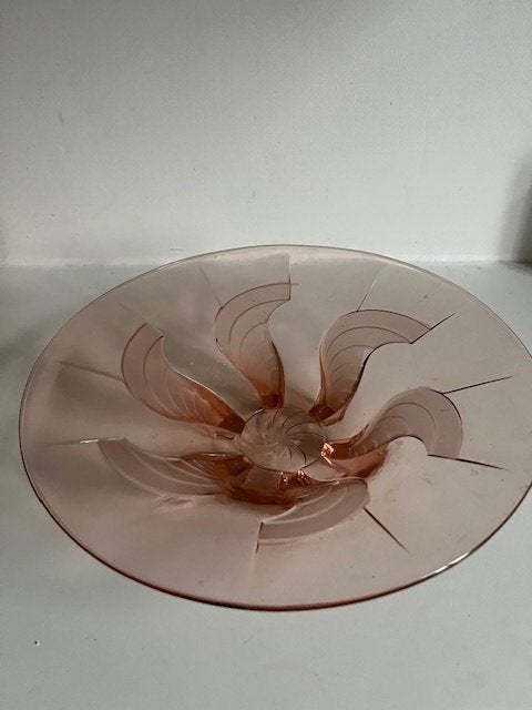 Schaal van persglas, Huis en Inrichting, Keuken | Servies, Ophalen of Verzenden, Overige stijlen, Glas, Schaal of Schalen