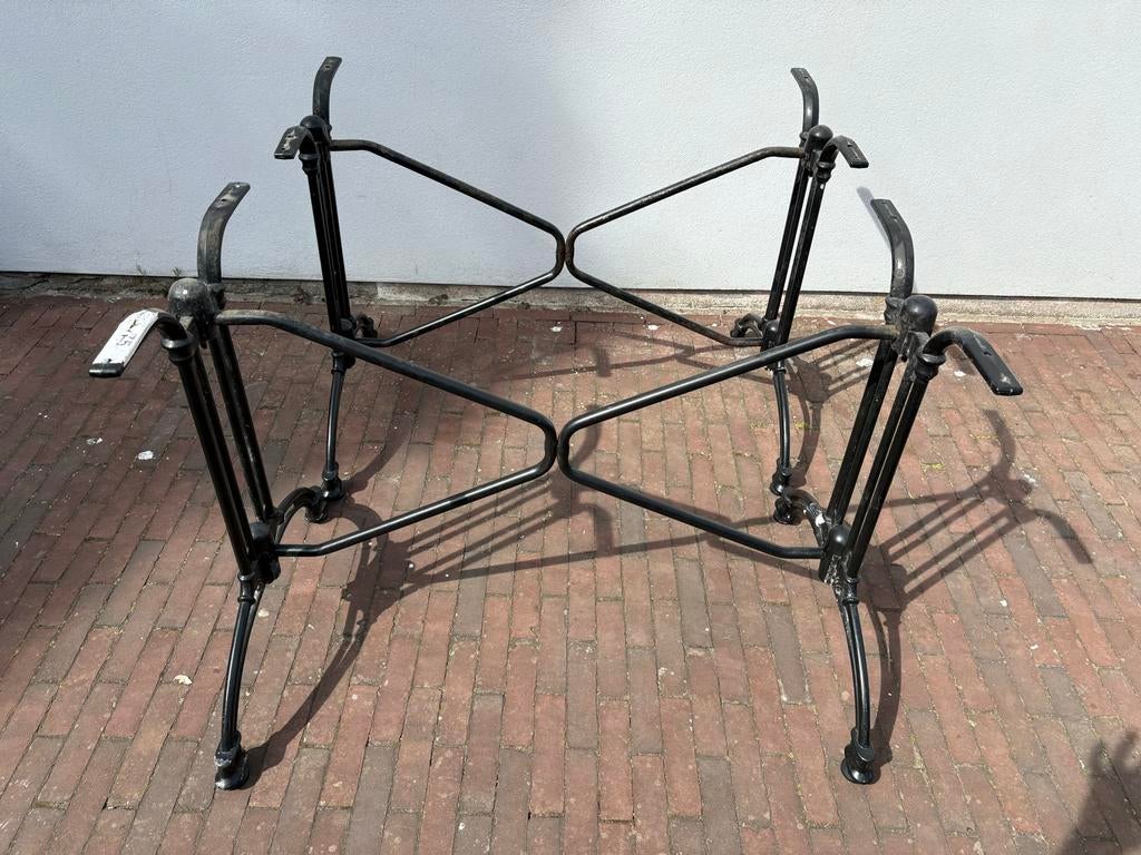 2 metalen tafelpoten, zwart, horeca, Ophalen, Tafelpoot, Gebruikt, Minder dan 50 cm