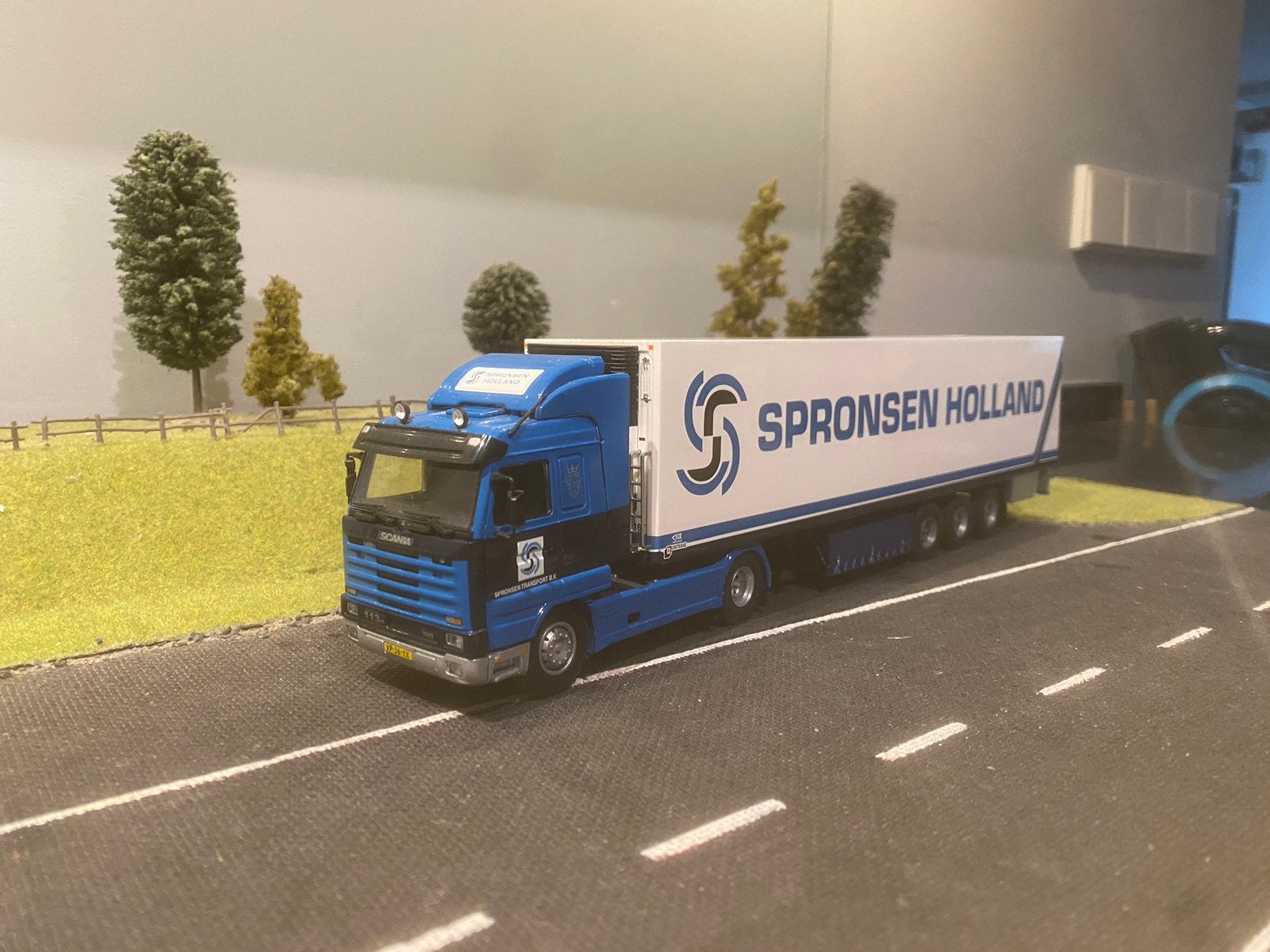 Scania Streamline met koeloplegger van Spronsen, Ophalen of Verzenden, Zo goed als nieuw, Bus of Vrachtwagen, Tekno