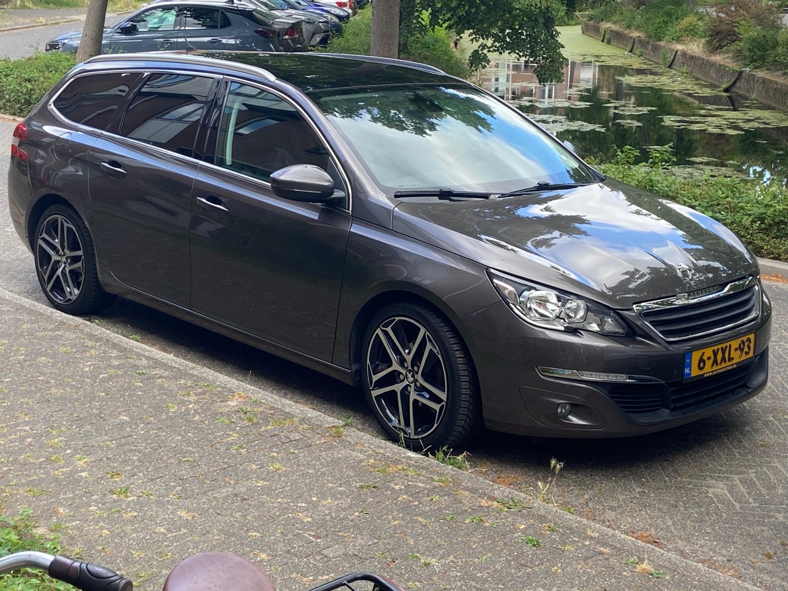 Peugeot 308 1.6 E-hdi 88 KW SW 2014 Grijs, Auto's, Voorwielaandrijving, 4 cilinders, Origineel Nederlands, Stationwagon