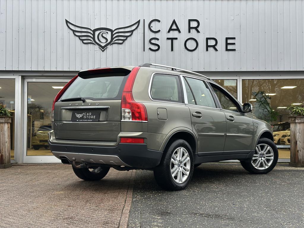 Volvo XC90 2.4 D3 FWD R-Design 7P|CRUISE|CLIMA|LEDER|TREKHAA, Automatische klimaatregeling, Gebruikt, 241 €/maand, 7 stoelen