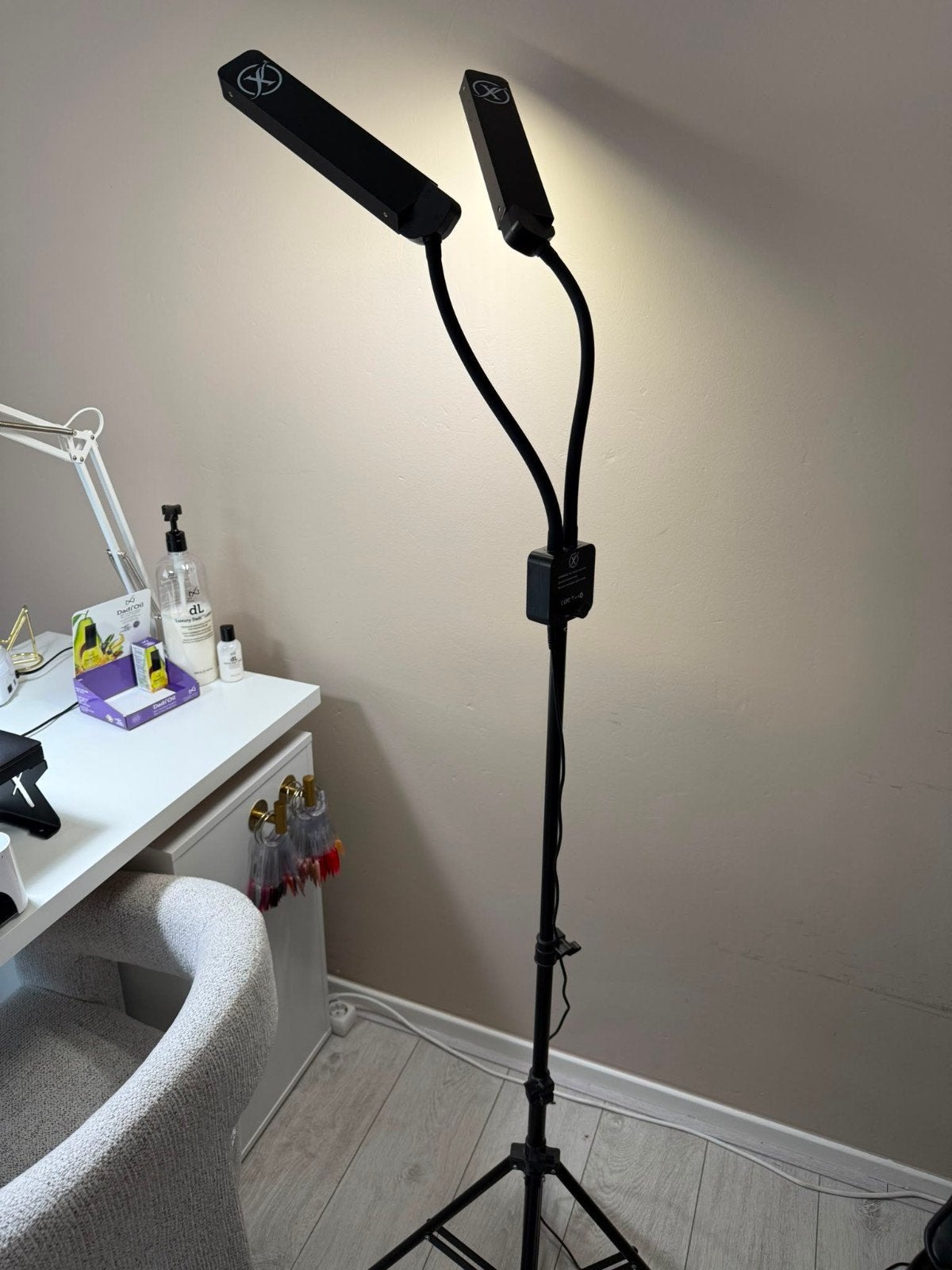 Professionele LED-lamp voor schoonheidsspecialisten, Ophalen
