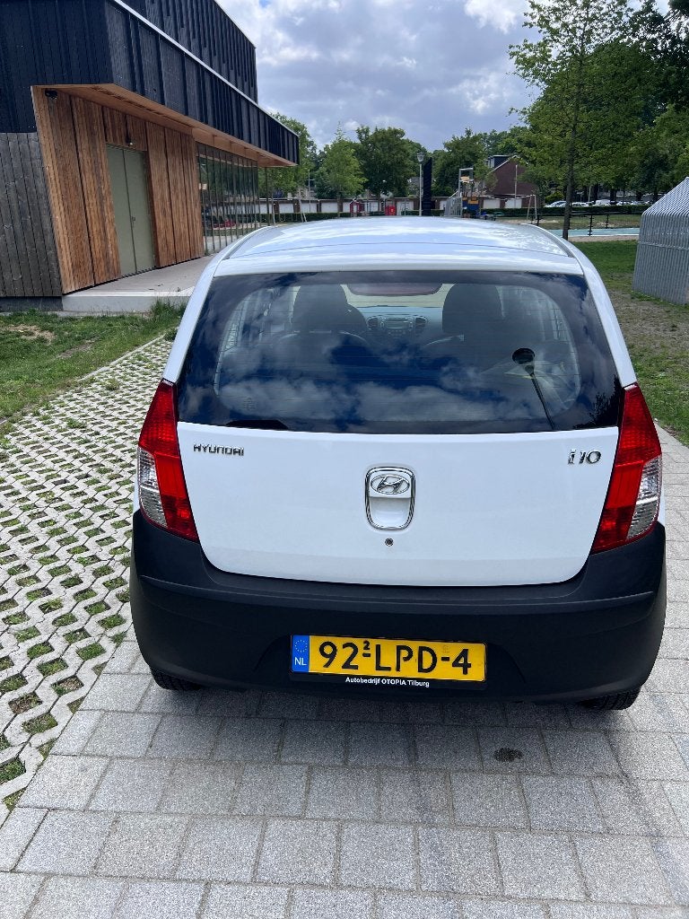 Foto 2 van Hyundai i10 1.1 Pure|2010|wit